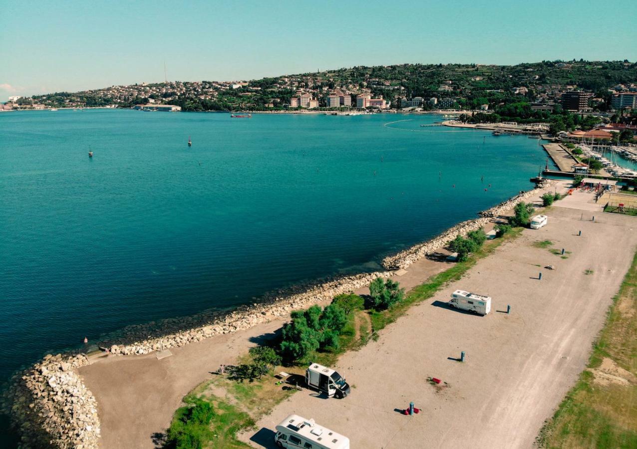 Marina Luxury Houseboat Lavender Villa Portorož Dış mekan fotoğraf