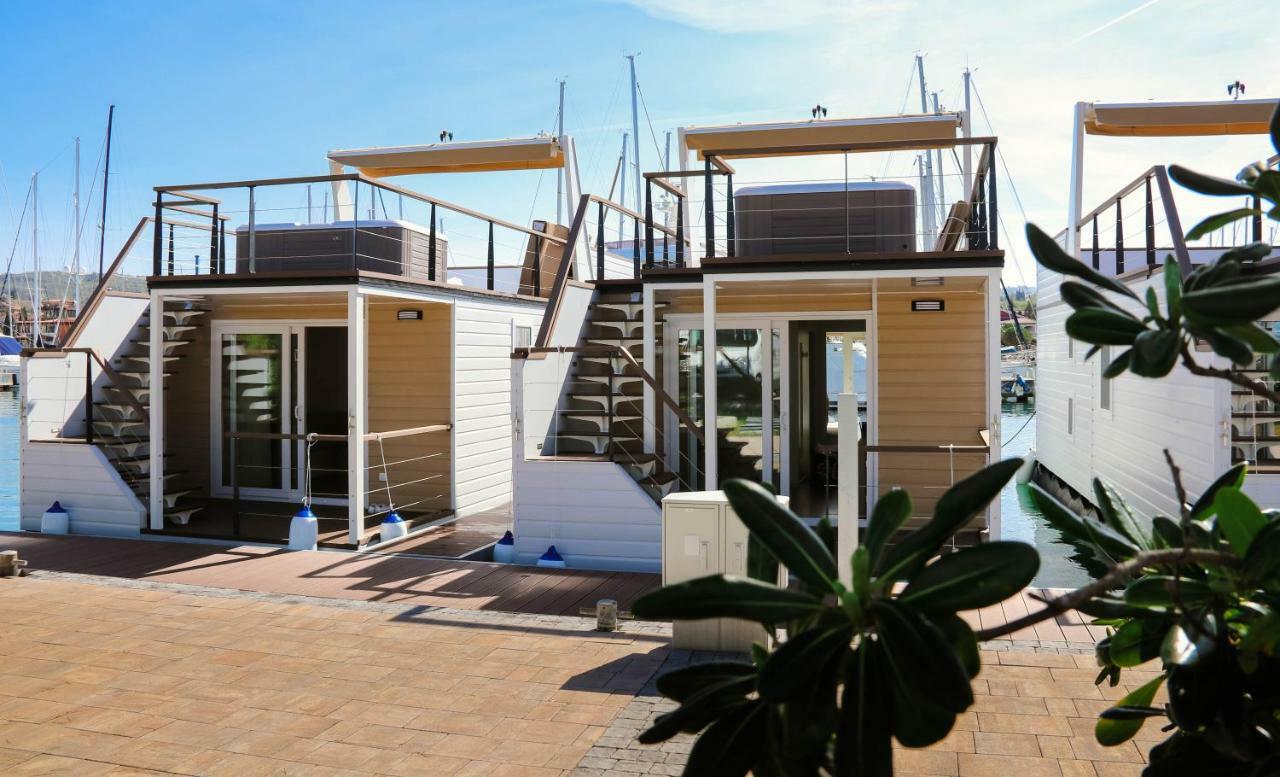 Marina Luxury Houseboat Lavender Villa Portorož Dış mekan fotoğraf